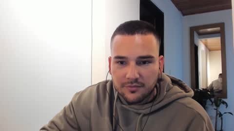 Snapshot of vito_ferrero chatting on February 16, 2025, 1:58 am Vito Ferrer online show from February 16, 2025, 1:58 am