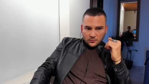 Snapshot of vito_ferrero chatting on March 4, 2025, 11:00 pm Vito Ferrer online show from March 4, 2025, 11:00 pm