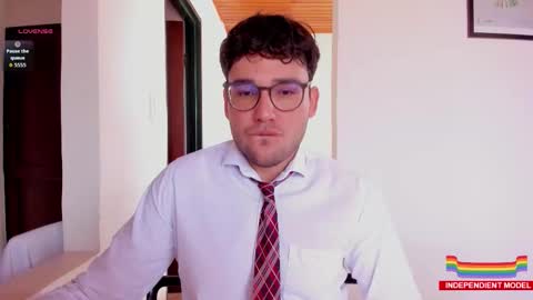 Snapshot of vito_ferrero chatting on September 9, 2025, 6:29 pm Vito Ferrer online show from September 9, 2025, 6:29 pm