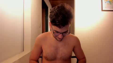 Snapshot of vito_ferrero chatting on October 17, 2025, 3:53 am Vito Ferrer online show from October 17, 2025, 3:53 am