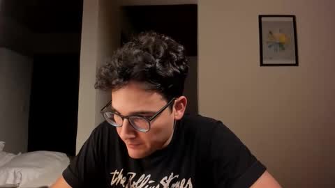 Snapshot of vito_ferrero chatting on October 21, 2025, 12:33 am Vito Ferrer online show from October 21, 2025, 12:33 am