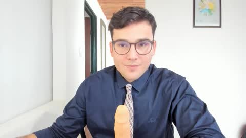 Snapshot of vito_ferrero chatting on October 21, 2025, 5:24 pm Vito Ferrer online show from October 21, 2025, 5:24 pm