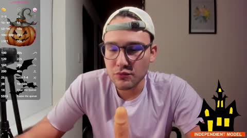 Snapshot of vito_ferrero chatting on October 25, 2025, 1:13 am Vito Ferrer online show from October 25, 2025, 1:13 am