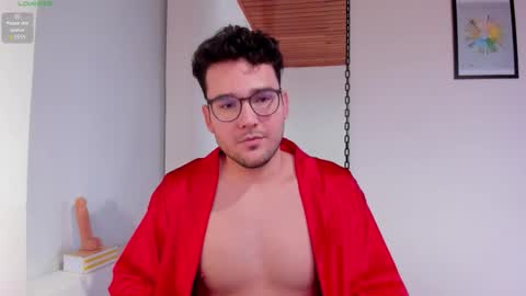 Snapshot of vito_ferrero chatting on October 27, 2025, 1:37 pm Vito Ferrer online show from October 27, 2025, 1:37 pm