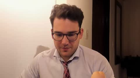 Snapshot of vito_ferrero chatting on November 11, 2025, 12:43 am Vito Ferrer online show from November 11, 2025, 12:43 am