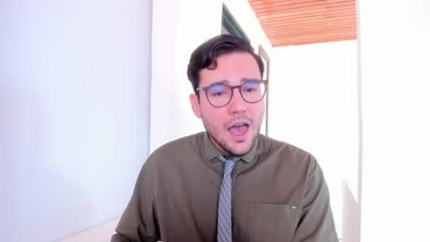 Snapshot of vito_ferrero chatting on November 17, 2025, 3:51 pm Vito Ferrer online show from November 17, 2025, 3:51 pm