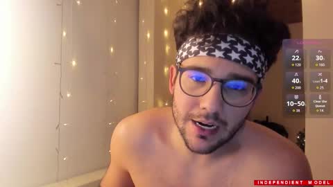 Snapshot of vito_ferrero chatting on December 4, 2025, 12:20 am Vito Ferrer online show from December 4, 2025, 12:20 am