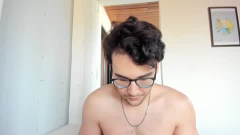 Vito Ferrer online show from February 14, 2026, 12:02 pm