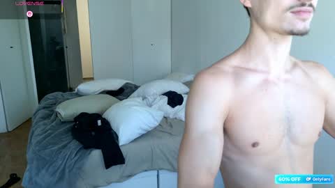 vitoraugustoxxx online show from April 1, 2026, 12:39 pm