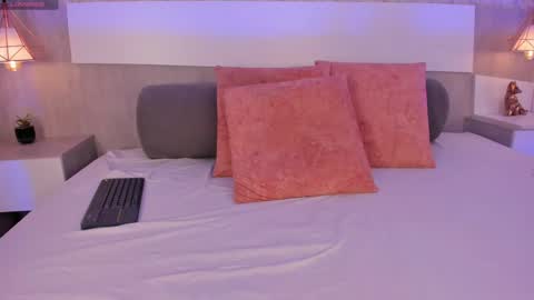 Vttoria online show from April 14, 2026, 4:46 pm