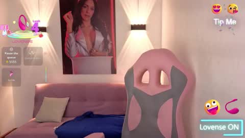 VITTORIA  online show from September 13, 2025, 8:14 am