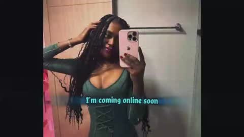 Snapshot of vivi_cooper chatting on January 12, 2026, 7:30 pm vivi cooper online show from January 12, 2026, 7:30 pm