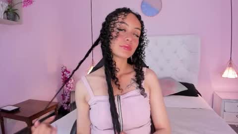 Vivi online show from February 28, 2026, 4:02 am