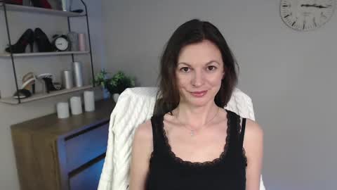 Vivian online show from February 7, 2025, 11:01 am