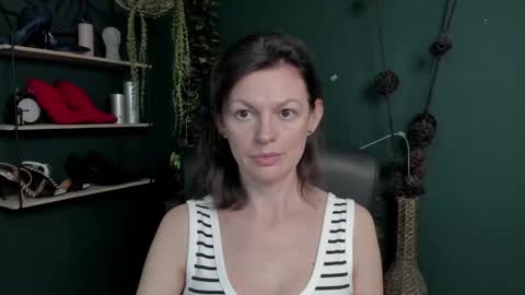 Vivian online show from March 11, 2025, 6:53 am