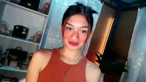 Vivian online show from January 6, 2025, 5:06 pm