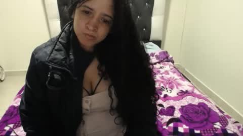 Snapshot of vivian_walt_ chatting on June 6, 2026, 5:12 am melissa online show from June 6, 2026, 5:12 am