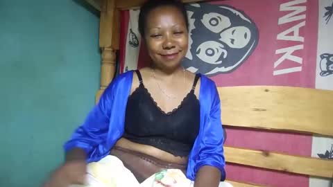 Snapshot of viviane0812 chatting on February 23, 2025, 10:09 pm viviane0812 online show from February 23, 2025, 10:09 pm