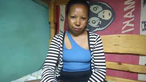 Snapshot of viviane0812 chatting on February 24, 2025, 6:36 pm viviane0812 online show from February 24, 2025, 6:36 pm