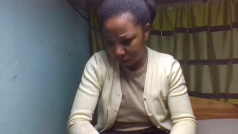 Snapshot of viviane0812 chatting on September 9, 2025, 10:42 pm viviane0812 online show from September 9, 2025, 10:42 pm
