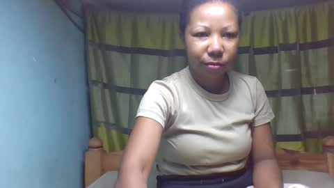 Snapshot of viviane0812 chatting on September 22, 2025, 4:36 am viviane0812 online show from September 22, 2025, 4:36 am