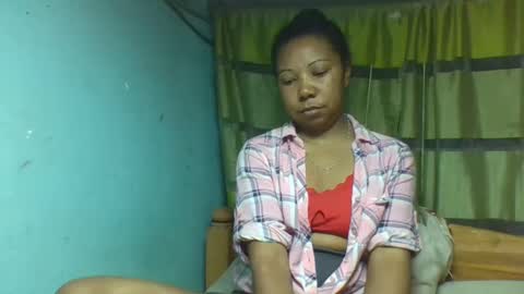 viviane0812 online show from November 19, 2025, 7:03 pm