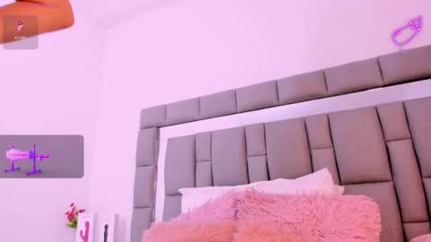 Vivi online show from October 1, 2025, 12:11 pm