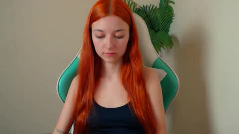 Vivien online show from April 15, 2026, 7:58 pm