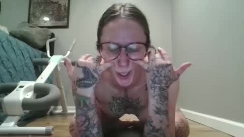 vivienne_grey online show from December 23, 2025, 2:09 am