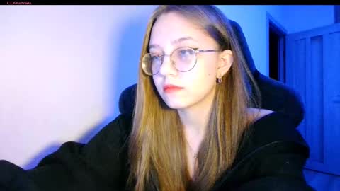 vivivivikkie online show from February 20, 2026, 11:27 pm