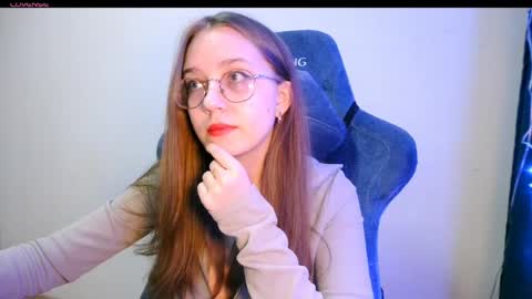 vivivivikkie online show from April 8, 2026, 9:26 pm