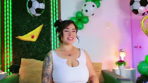Vivi online show from June 16, 2026, 3:09 am