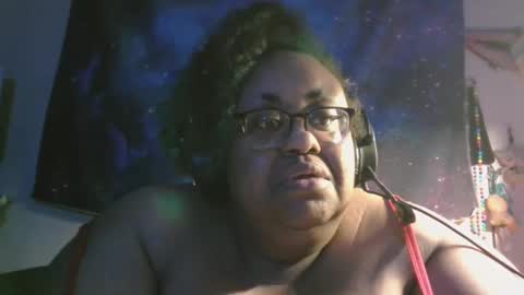 vivvimarionette online show from March 6, 2026, 1:35 am