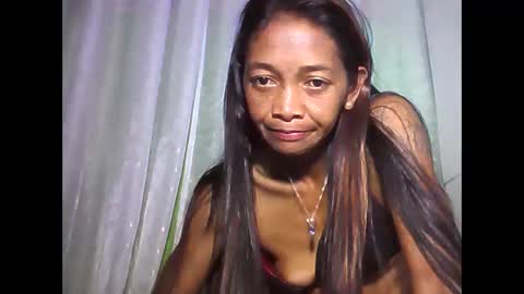 Snapshot of vixen_lina chatting on May 20, 2026, 6:25 pm vixen_lina online show from May 20, 2026, 6:25 pm