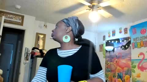 Snapshot of vixenfyre chatting on June 20, 2026, 2:47 am Vixen Fyre online show from June 20, 2026, 2:47 am