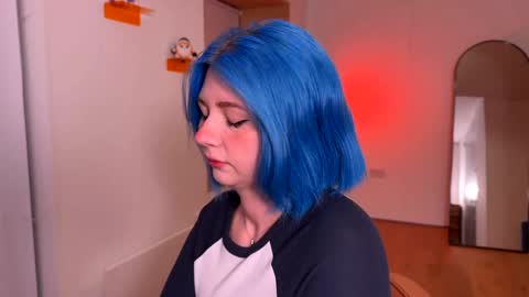 Polly  Online mostly at 9pm-2am UK Time online show from January 4, 2025, 6:40 pm