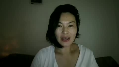 vixomira online show from September 23, 2025, 2:53 pm