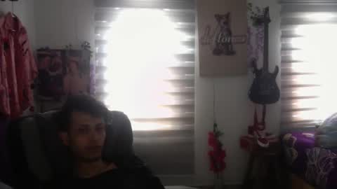 vl21cm online show from September 19, 2025, 3:13 pm