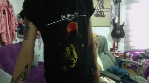 vl21cm online show from September 28, 2025, 4:34 pm