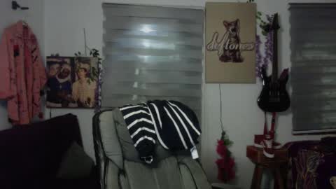 vl21cm online show from October 5, 2025, 7:17 am