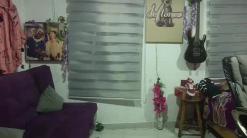 vl21cm online show from October 9, 2025, 7:06 am