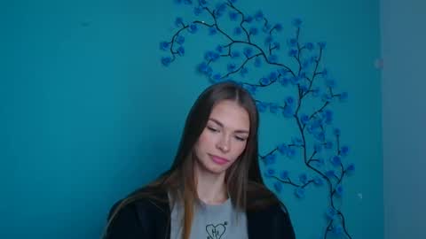 Snapshot of vladaseduction chatting on January 9, 2026, 12:19 pm Vlada online show from January 9, 2026, 12:19 pm