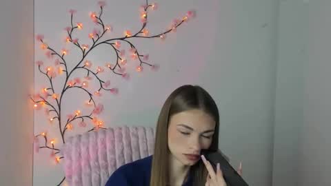 Snapshot of vladaseduction chatting on January 11, 2026, 6:29 am Vlada online show from January 11, 2026, 6:29 am