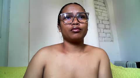 voagelle online show from January 29, 2025, 6:54 am