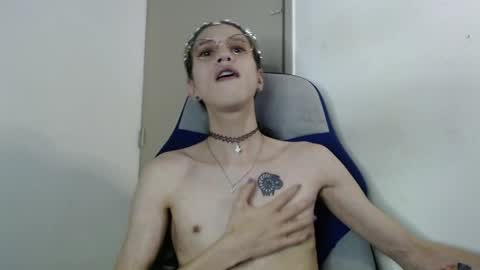 vodkadelulo online show from June 8, 2026, 8:42 pm