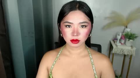 Snapshot of voganmarie chatting on June 7, 2026, 6:33 pm voganmarie online show from June 7, 2026, 6:33 pm