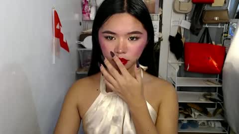 Snapshot of voganmarie chatting on June 28, 2026, 1:28 pm voganmarie online show from June 28, 2026, 1:28 pm
