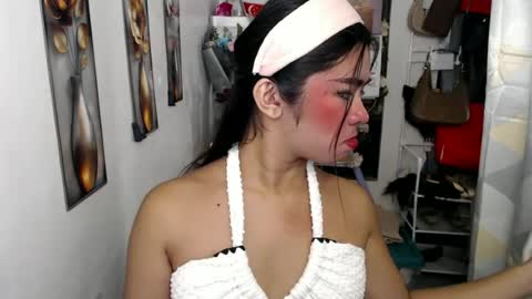 Snapshot of voganmarie chatting on July 6, 2026, 9:39 am voganmarie online show from July 6, 2026, 9:39 am