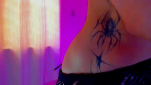 Snapshot of void_smokin chatting on June 3, 2026, 5:18 pm Gabriela online show from June 3, 2026, 5:18 pm