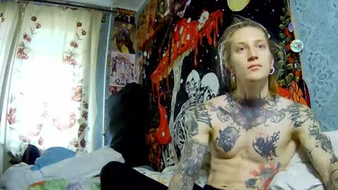 Elf online show from October 27, 2025, 8:07 am